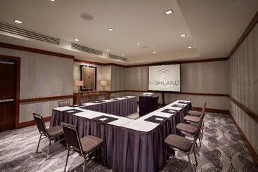 هتل The Highland Dallas, Curio Collection By Hilton