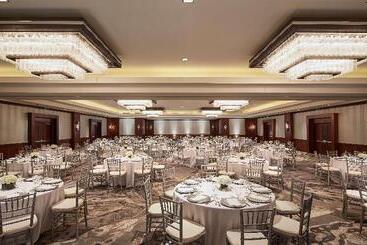 هتل The Highland Dallas, Curio Collection By Hilton