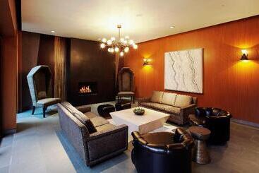 هتل The Highland Dallas, Curio Collection By Hilton