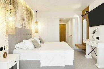 هتل Iberostar Selection Creta Marine