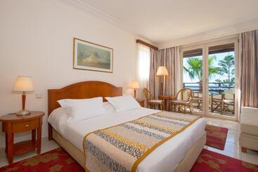 هتل Iberostar Selection Creta Marine