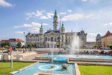 هتل Ibis Győr