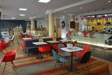 هتل Ibis Győr