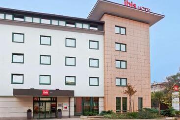 هتل Ibis Győr