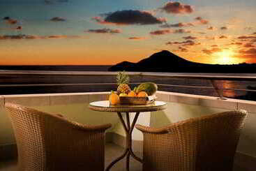 Kn Hotel Arenas Del Mar Adults Only