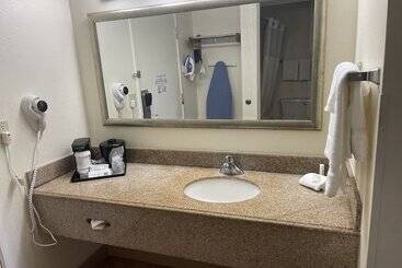 هتل La Quinta By Wyndham Tampa Brandon West