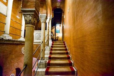هتل Palazzo Stern