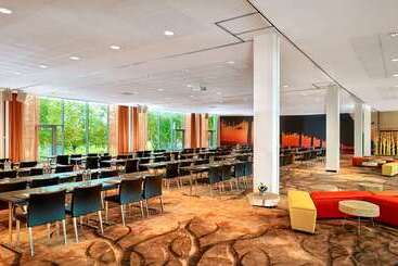هتل Park Plaza Amsterdam Airport