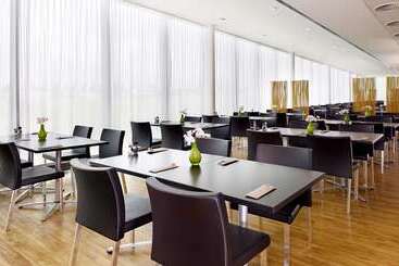 هتل Park Plaza Amsterdam Airport