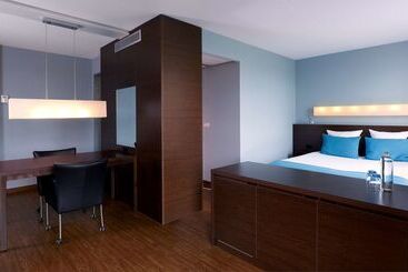 هتل Park Plaza Amsterdam Airport