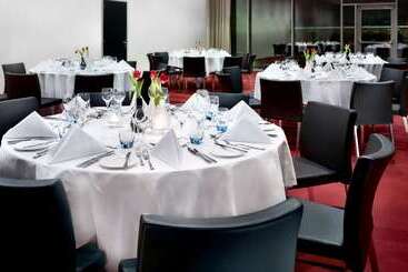 هتل Park Plaza Amsterdam Airport