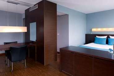 هتل Park Plaza Amsterdam Airport