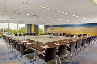 هتل Park Plaza Amsterdam Airport