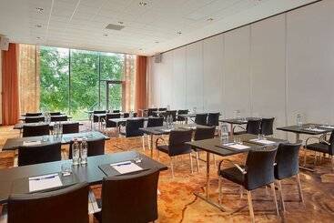 هتل Park Plaza Amsterdam Airport
