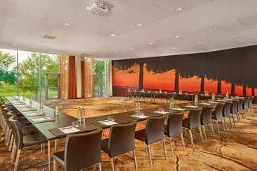 هتل Park Plaza Amsterdam Airport