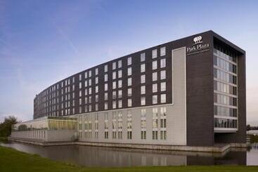 هتل Park Plaza Amsterdam Airport