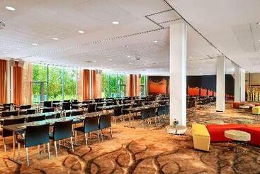 هتل Park Plaza Amsterdam Airport