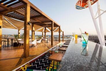 هتل Pyramisa Beach Resort Sahl Hasheesh