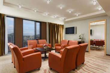 فندق Ramada By Wyndham Sibiu