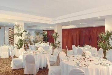 هتل Reginna Palace