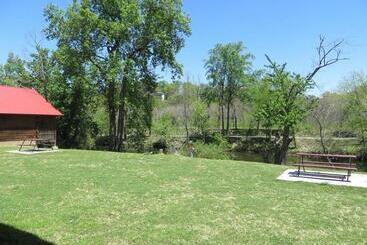 هتل River Place Inn