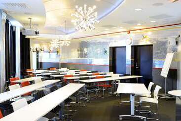 هتل Scandic Oulu City
