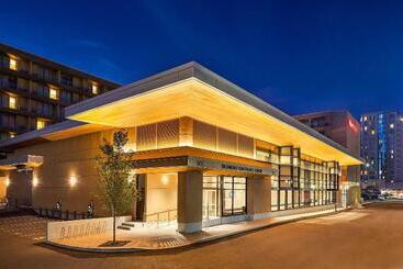 هتل Sheraton Vancouver Airport