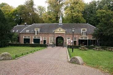 هتل Stayokay Hostel Utrecht   Bunnik