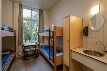 هتل Stayokay Hostel Utrecht   Bunnik