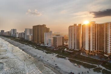 هتل The Strand  A Boutique Resort