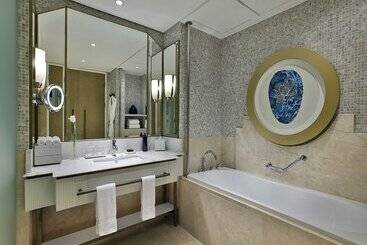 هتل Waldorf Astoria Cairo Heliopolis