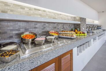 هتل Wyndham Garden Playa Del Carmen