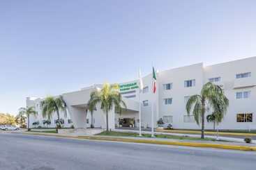 هتل Wyndham Garden Playa Del Carmen