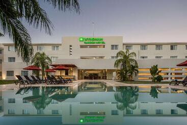 هتل Wyndham Garden Playa Del Carmen