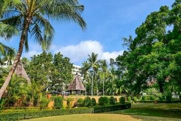 Paradox Resort Phuket Sha Plus