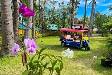 Paradox Resort Phuket Sha Plus