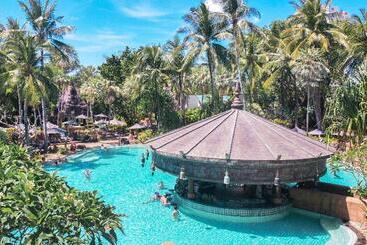Paradox Resort Phuket Sha Plus