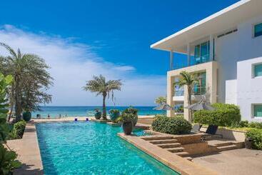 Paradox Resort Phuket Sha Plus