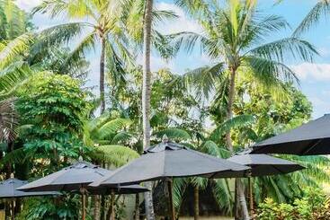 Paradox Resort Phuket Sha Plus