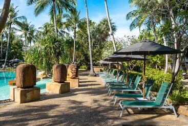 Paradox Resort Phuket Sha Plus