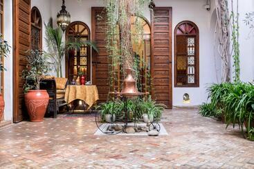 Riad Sable Chaud