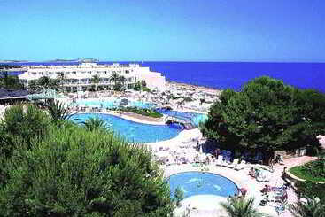 Sirenis Seaview Country Club