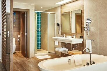هتل Riu Palace Maldivas - All Inclusive