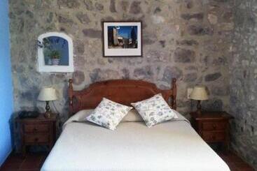Hostal De La Rovira - Oix