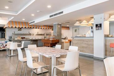 Hotell Aluasun Helios Beach