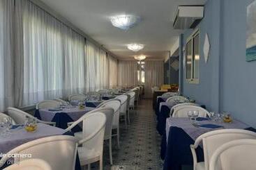 هتل Baia Degli Dei
