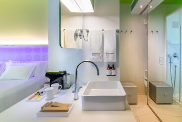 هتل Barcelo Raval