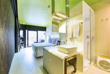 هتل Barcelo Raval