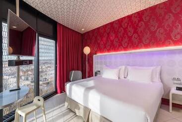هتل Barcelo Raval