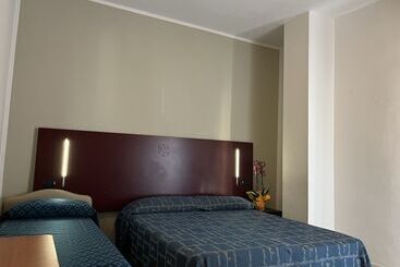 هتل Fellini Rimini
